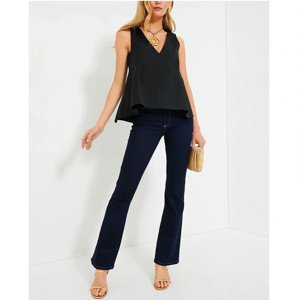 POMANDER PLACE Black Structured Lana Top - Picture 2 of 10